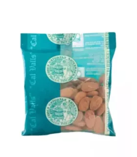 Almendras en grano con piel.
