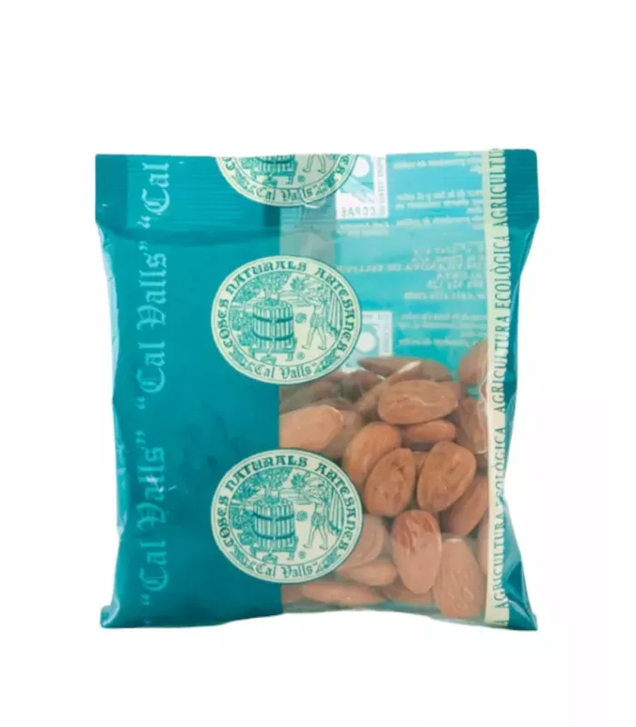 Almendras en grano con piel.