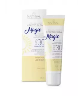 Imagen de producto con protección alta que proporciona un glow saludable y duradero