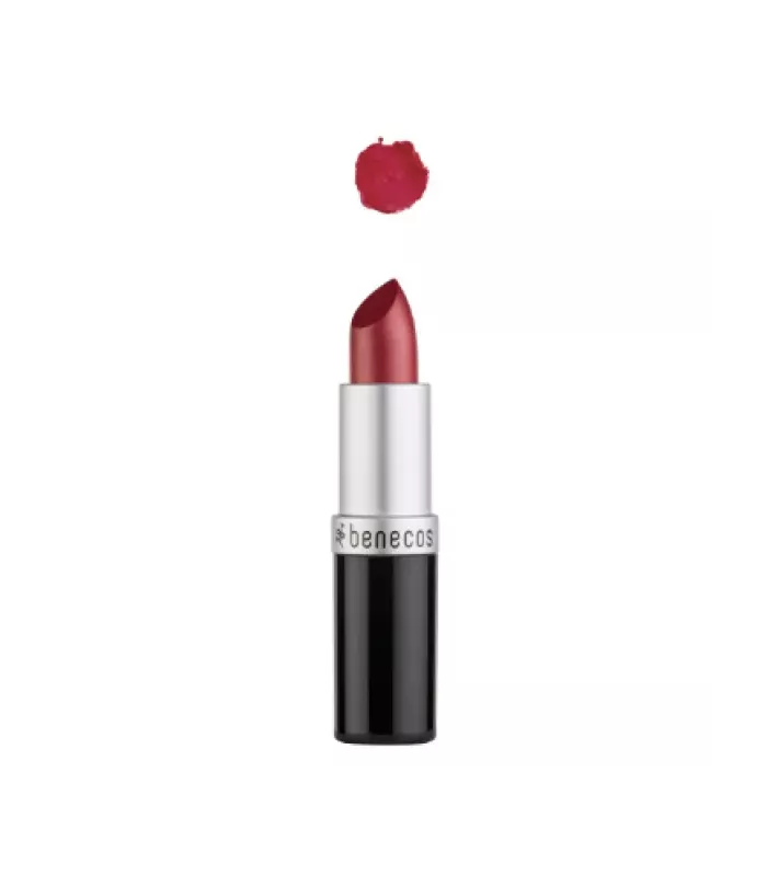 Barra de Labios ecológica 'Marry me' de Benecos en rojo vivo con toque coral.