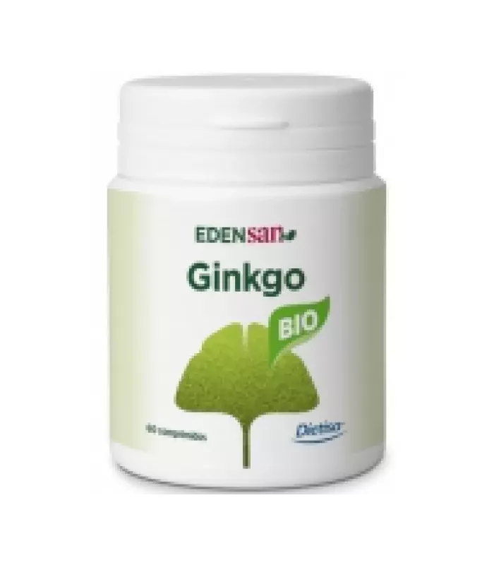Suplemento de ginkgo ecológico en hojas.